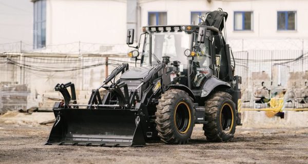 Экскаватор погрузчик Shanmon 388H Black Edition MAX (HUSCO Carraro)