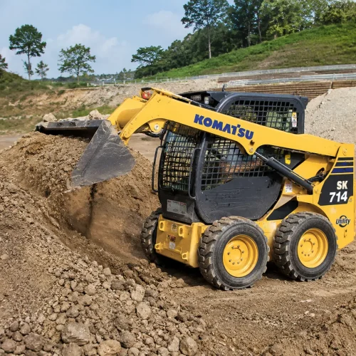 Погрузчик с бортовым поворотом Komatsu SK714-5