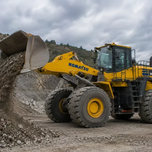 Фронтальный погрузчик Komatsu WA600-6